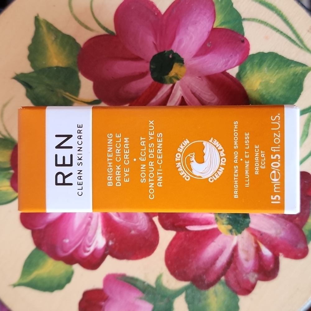 REN-Clean Skincare. Radiance Brightening Dark Circle Eye Cream.